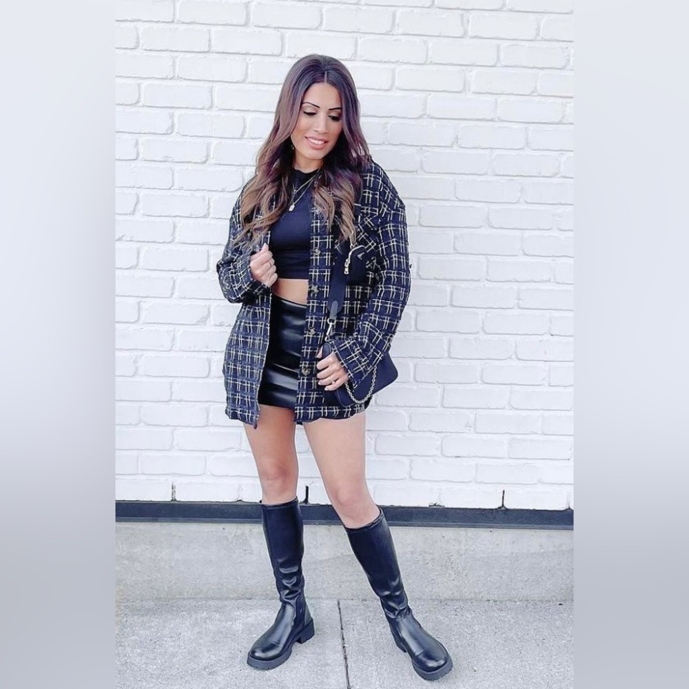 NWT - PRIV - Bella Tweed Shacket. Black, navy, ivory, gold Small - P2P 20".